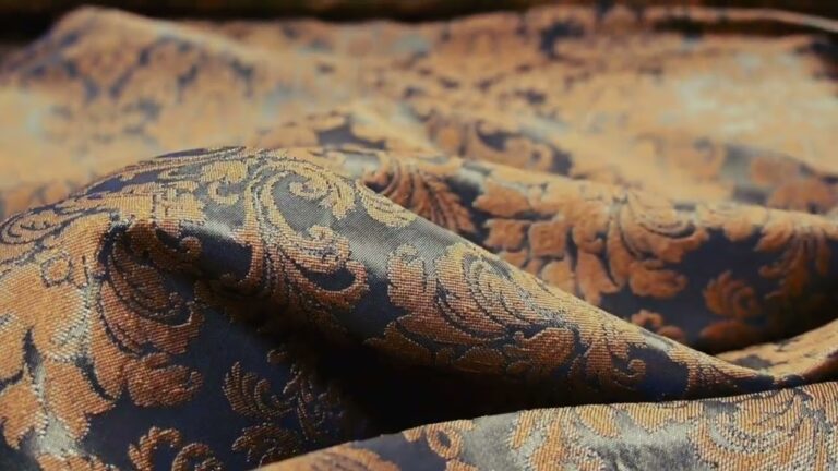 Vestir con Distinción: Elegancia de Trajes Jacquard
