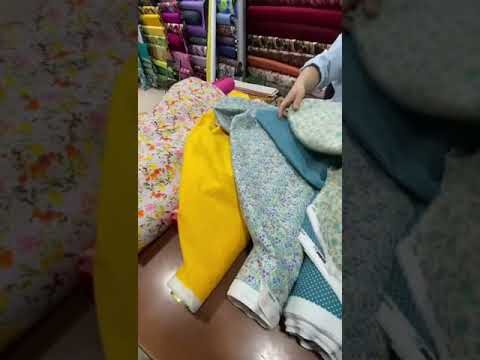 Vestidos de Flamenca: Elegancia con Tela de Topos