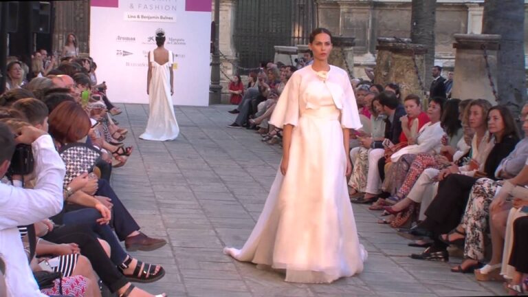 Trajes de Flamenca Exclusivos en Seda