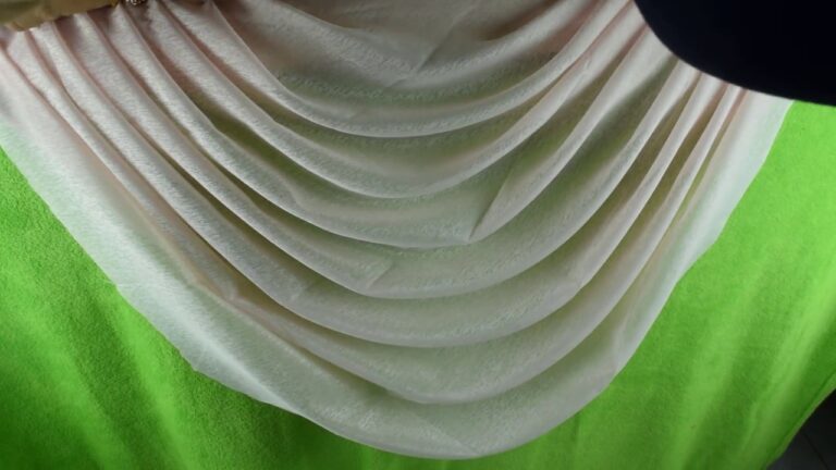 Elegancia en Telas de Chenilla para Visillos
